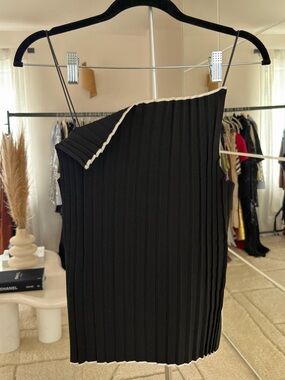 Jacquemus Black Shirt with Cream Edge Trim